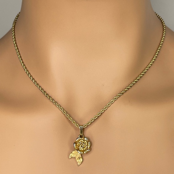 Authentic Vintage Christain Dior Flower Necklace